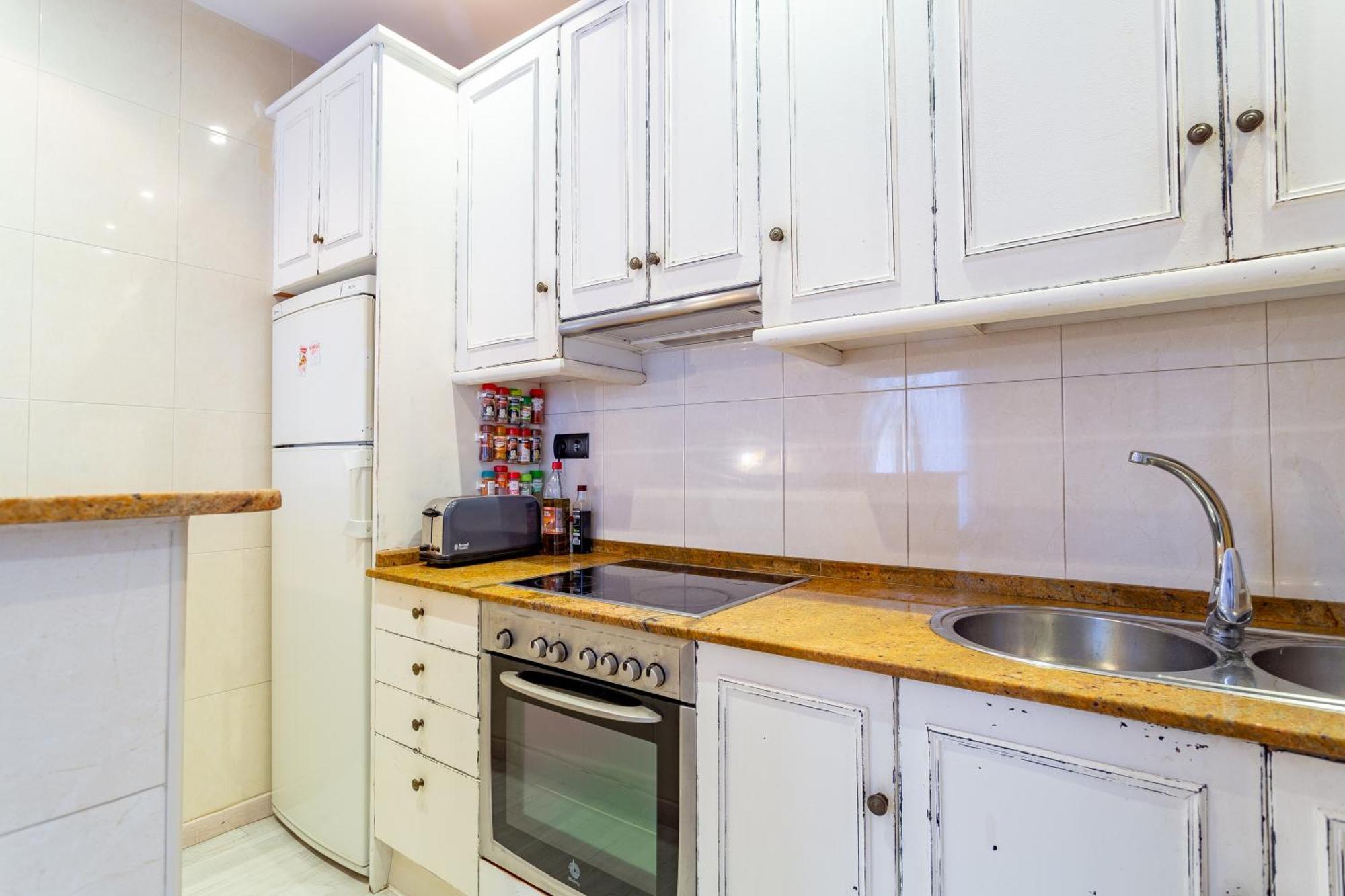 טראגונה Cosy Apartment. 10Min Walk To The Beach & Train מראה חיצוני תמונה